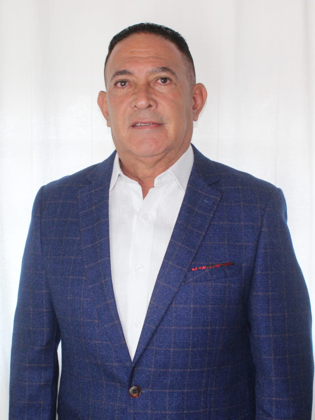 Precandidato a regidor de la FP se compromete a luchar por reordenamiento territorial de barrios DN