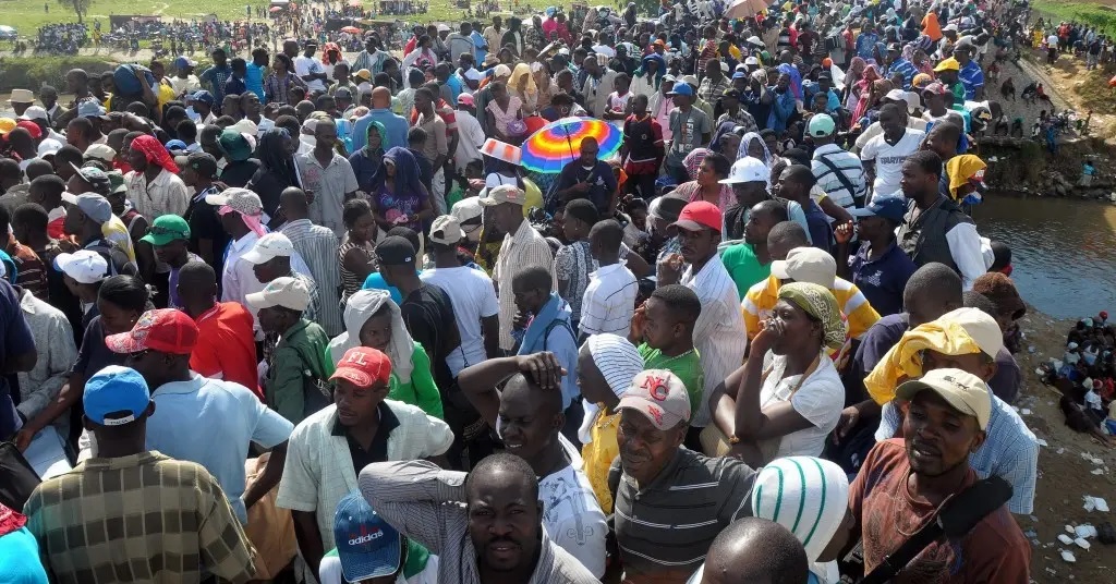 Haitianos se congregan en canal y vociferan consignas contra la RD