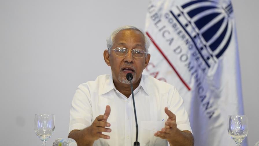 Educación: Correcciones de los textos se harán lo antes posible