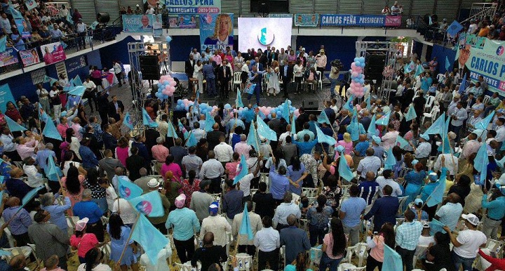 Generación Servidores proclama Carlos Peña candidato presidencial