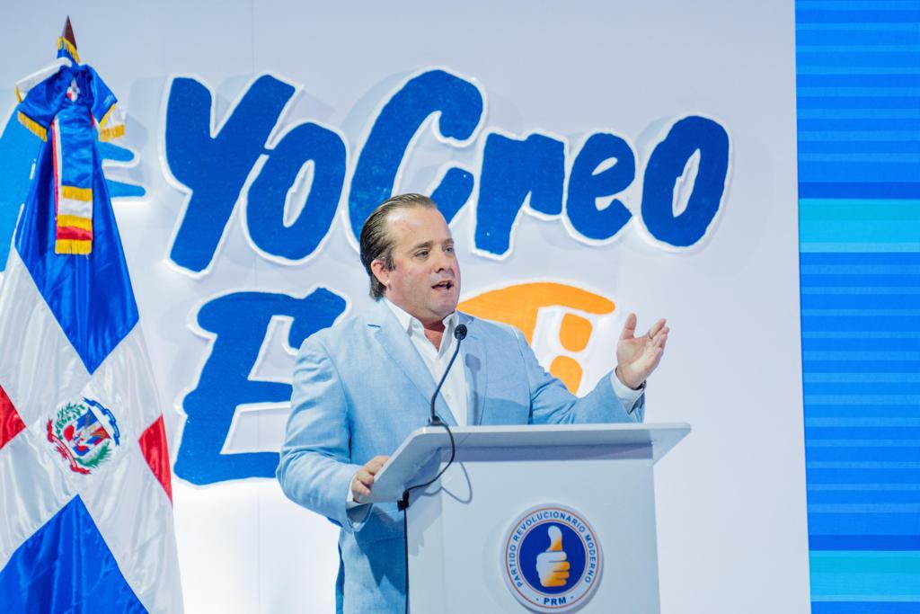 PRM proclama a Luis Abinader como su candidato presidencial