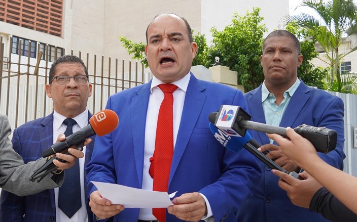 Objetan entreguen aeropuertos RD a una empresa, sin licitación