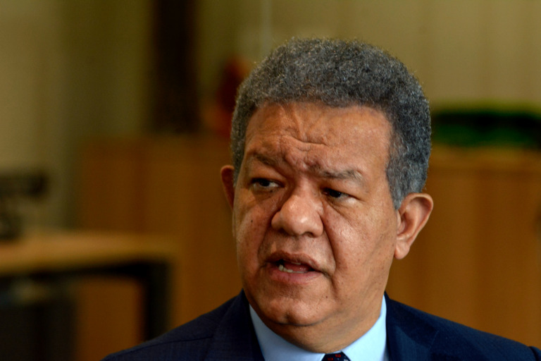 Leonel dice Gobierno promueve a Abinader en lugar de invertir en prevención contra el dengue