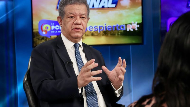 Califica de «burla a democracia» renovación contrato Aerodom