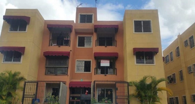 Un «delincuente» muerto y dos policías heridos durante tiroteo