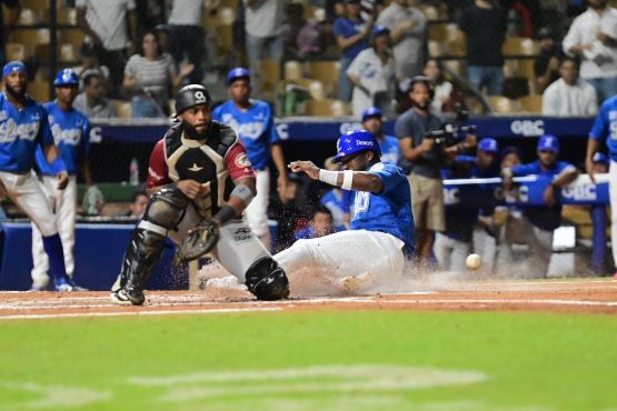 Gigantes, Leones y Toros obtienen victorias en el beisbol dominicano