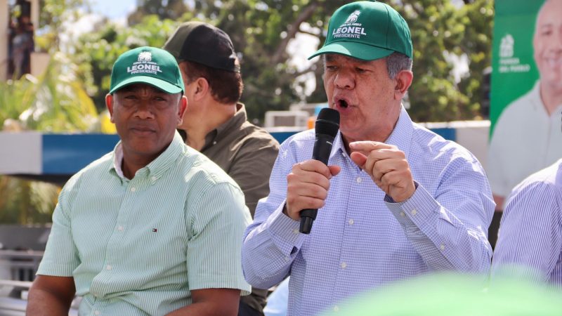 Leonel afirma que sabe honrar sus compromisos a diferencia de la administración de Abinader que promete y no cumple