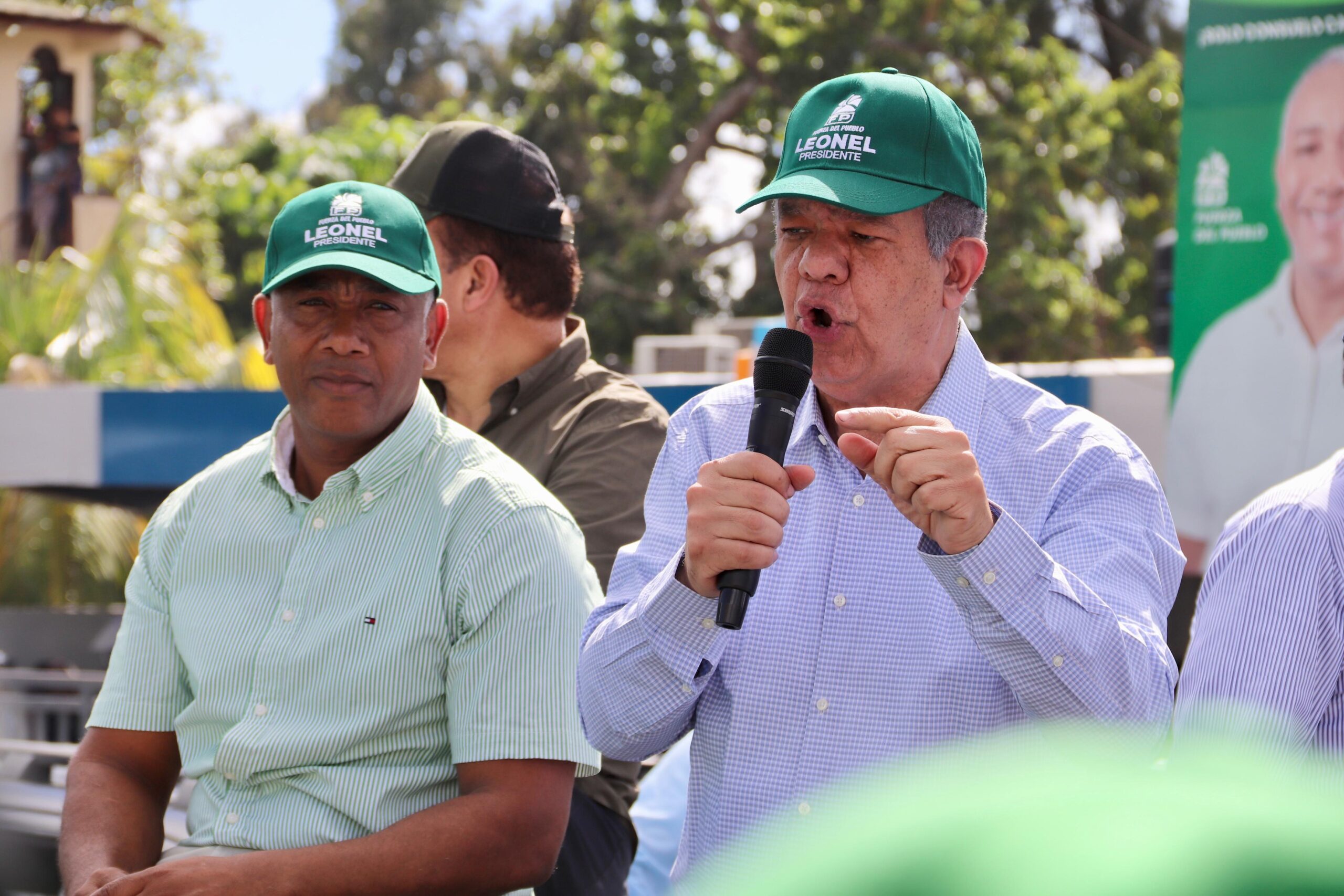 Leonel afirma que sabe honrar sus compromisos a diferencia de la administración de Abinader que promete y no cumple