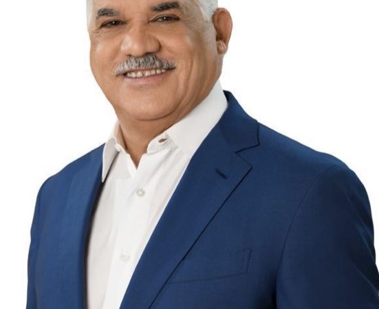 Miguel Vargas: “Gobierno destinará RD$129,000 millones más a deuda que a obras”