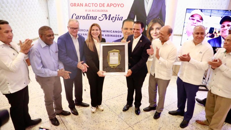 Comerciantes dominicanos de Avanzada con Abinader da su respaldo a la alcaldesa Carolina Mejía