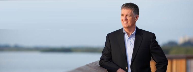 Trump elige a los miembros de su Gobierno encargados de la salud y las epidemias en EEUU