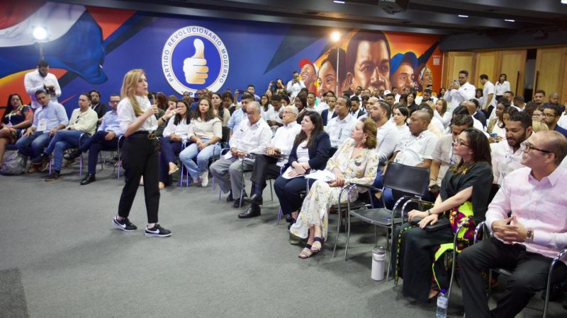 PRM impulsa la educación de dirigentes en Formación Política