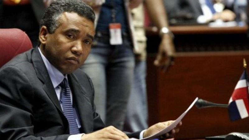 Senador Félix Bautista somete proyecto elimina exoneraciones
