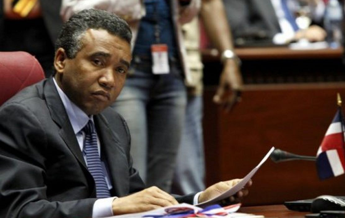 Senador Félix Bautista somete proyecto elimina exoneraciones