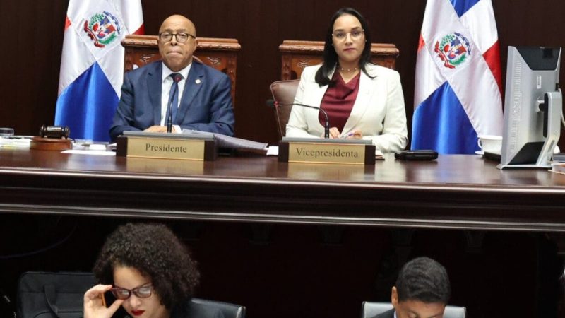 Congreso autoriza deudas al PE de hasta RD$350 MM