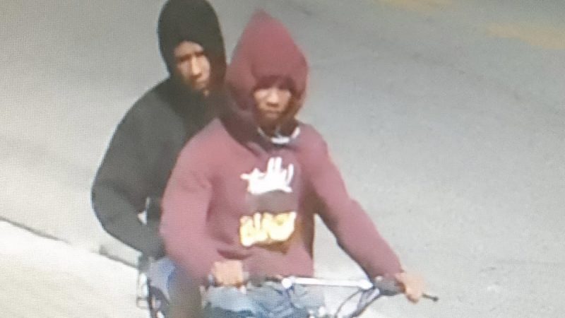 Divulgan fotos de supuestos matadores de policía en Baní