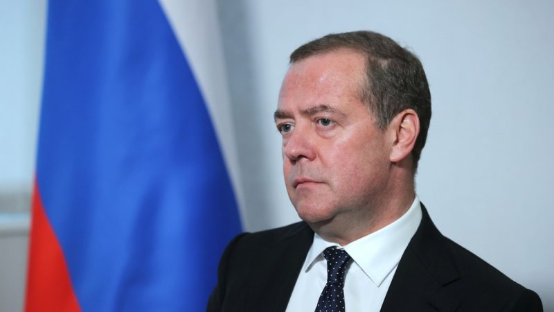 Medvédev califica el atentado contra Kirílov de «agonía» del régimen de Kiev