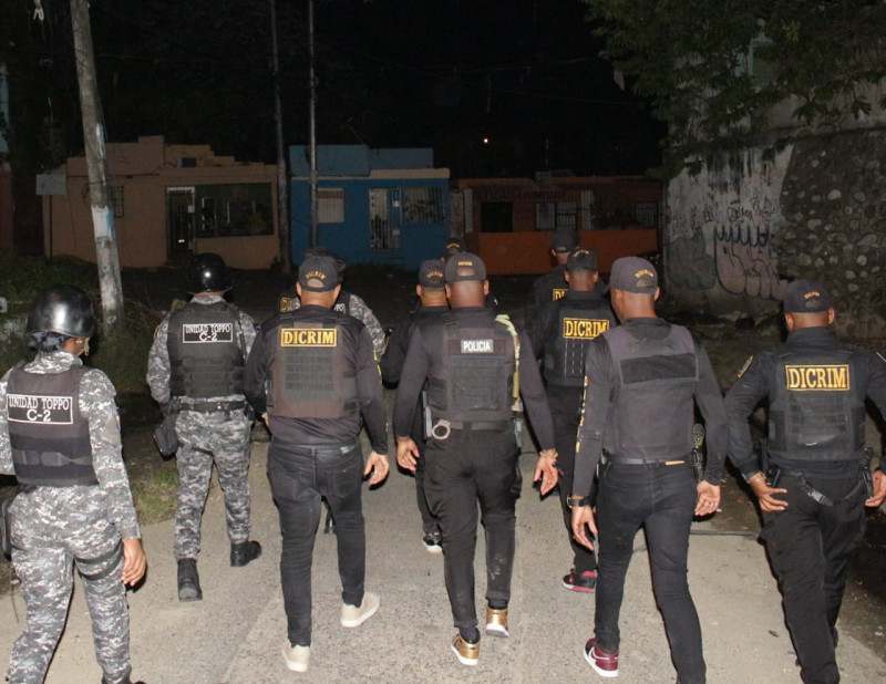 Denuncian banda criminal opera a lo interno de la Policía