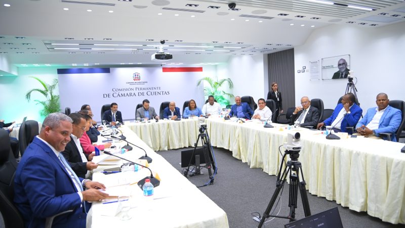 Cámara Diputados entrevista 26 aspirantes a Cámara de Cuentas