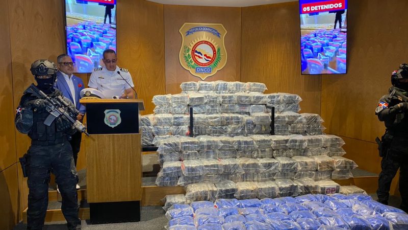 Ocupan otro cargamento droga en una operación en Pedernales