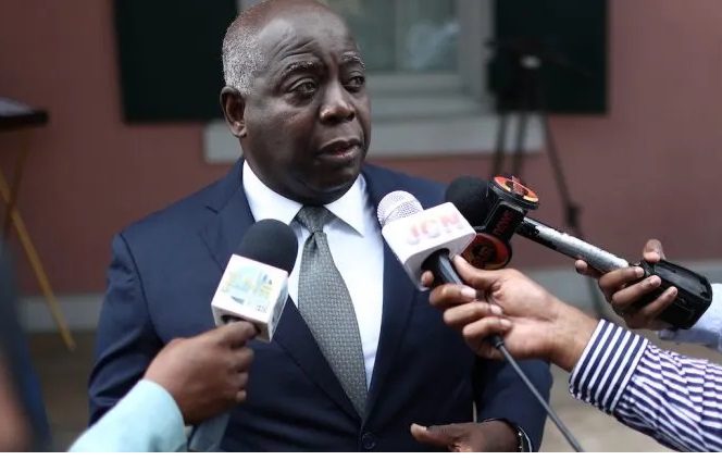 Bahamas rechaza propuesta de Trump de acoger a deportados