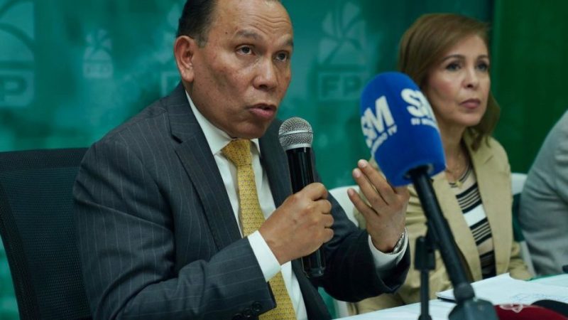 FP pide pueblo frenar «escalada de préstamos» de Gobierno PRM