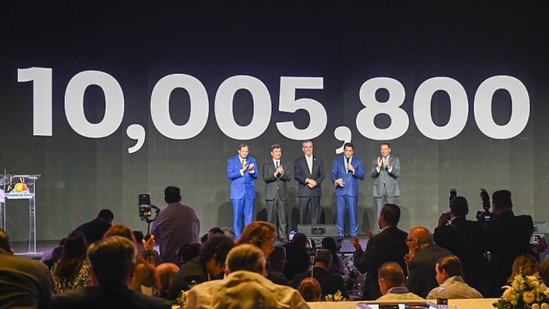 Otra vez, República Dominicana bate récord con diez millones turistas en un año