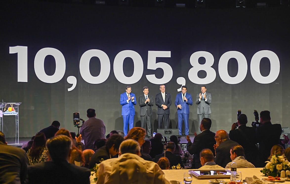 Otra vez, República Dominicana bate récord con diez millones turistas en un año