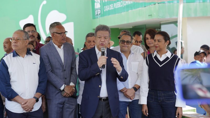 Leonel Fernández se congratula por el retiro de la reforma fiscal