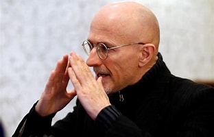 Afamado neurocirujano Sergio Canavero anuncia que esta preparado para realizar trasplante de cabeza en humanos