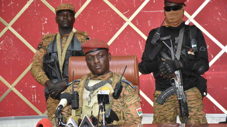 Presidente interino de Burkina Faso: «Macron insultó a todos los africanos»