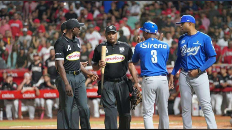 Albert Pujols no se arrepiente de pedir revisión del bate de Gustavo Núñez