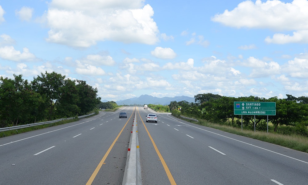 Abinader propone renombrar vías en honor Bosch y Peña Gómez