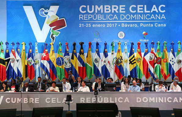 Convocan de urgencia la CELAC para tratar deportaciones EEUU