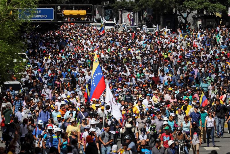 Chavismo colma de alegría las calles a un día antes de la juramentación de Maduro (VIDEOS)