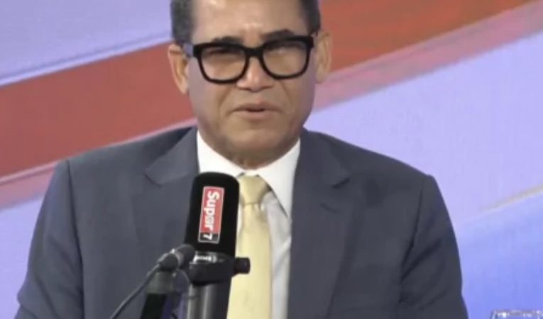 Dirigente PRM, Eddy Olivares cataloga como un error del TC permitir candidaturas independientes