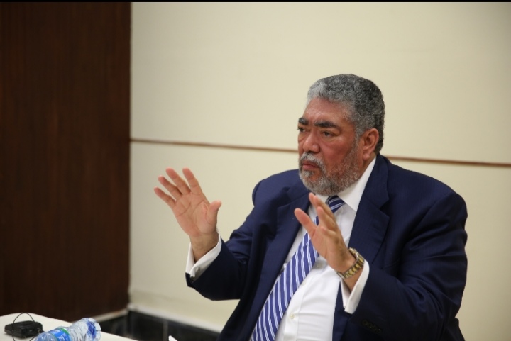 Miguel Mejía califica de «desastre» política exterior de Abinader