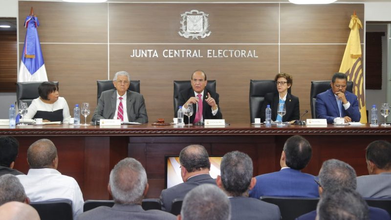 JCE presentará a los partidos proyecto de nueva cédula