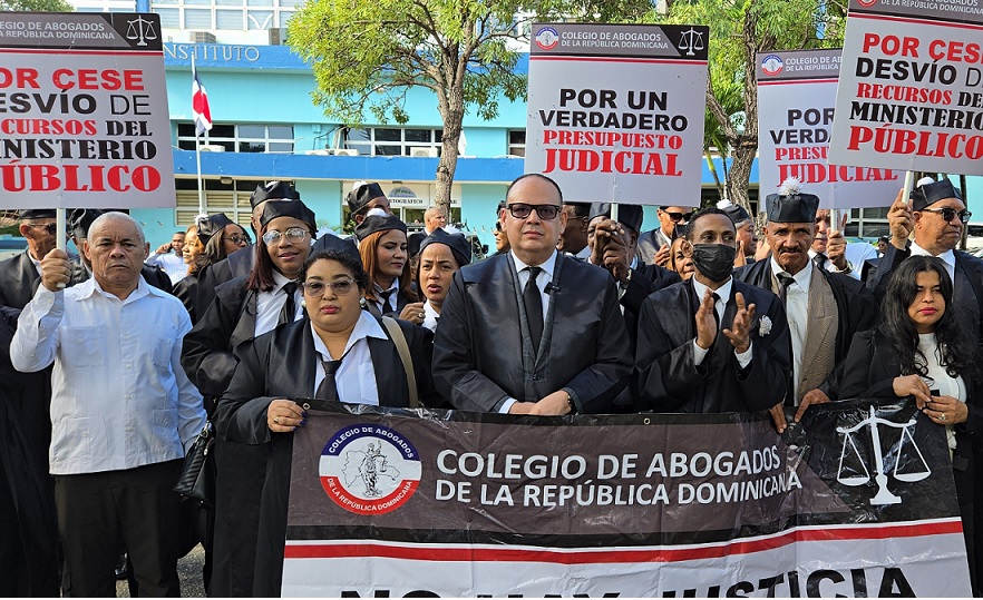 Colegio de Abogados se moviliza en apoya a la «dignidad de la justicia de RD»