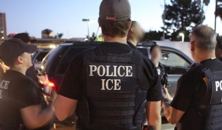 Afirman que 1,629 dominicanos tienen orden deportación en EU