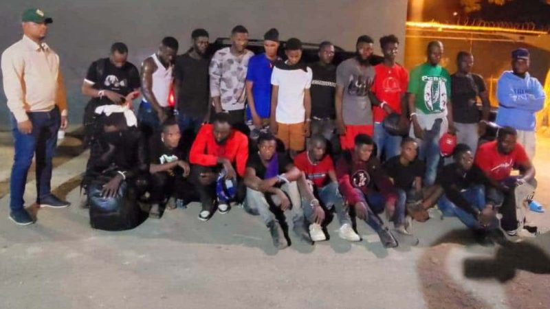 Ejército Nacional RD apresa de nuevo 38 haitianos ilegales y dos conductores dominicanos