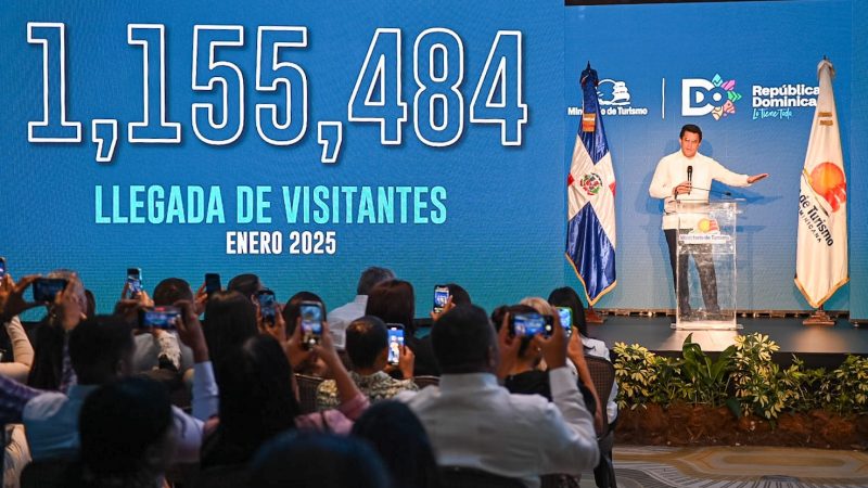 República Dominicana sigue idetenible al llegar en enero 1millon 155 mil turistas