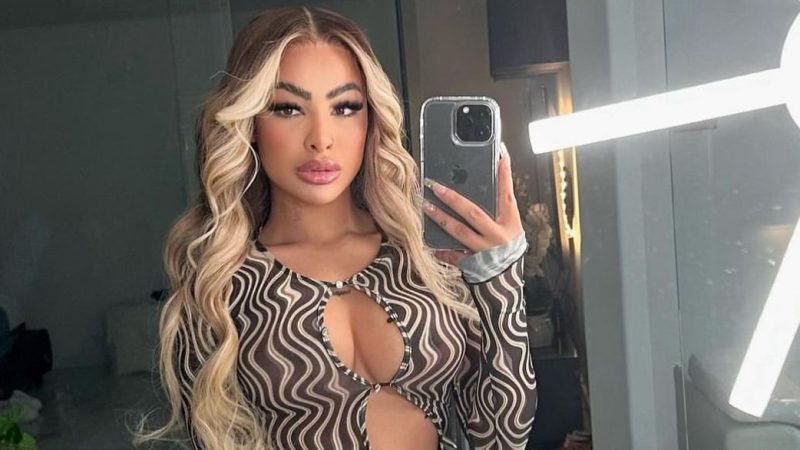 Atuendo sexy rosa de Yailin eleva temperatura