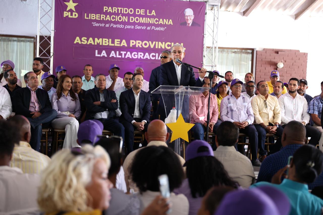 Ex presidente Danilo Medina afirma dejó el país sin apagones y ahora nadie los aguanta