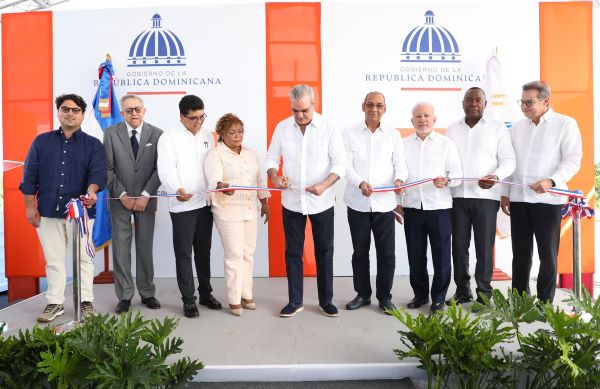 Abinader deja inaugurada Avenida La Ecológica, segundo tramo