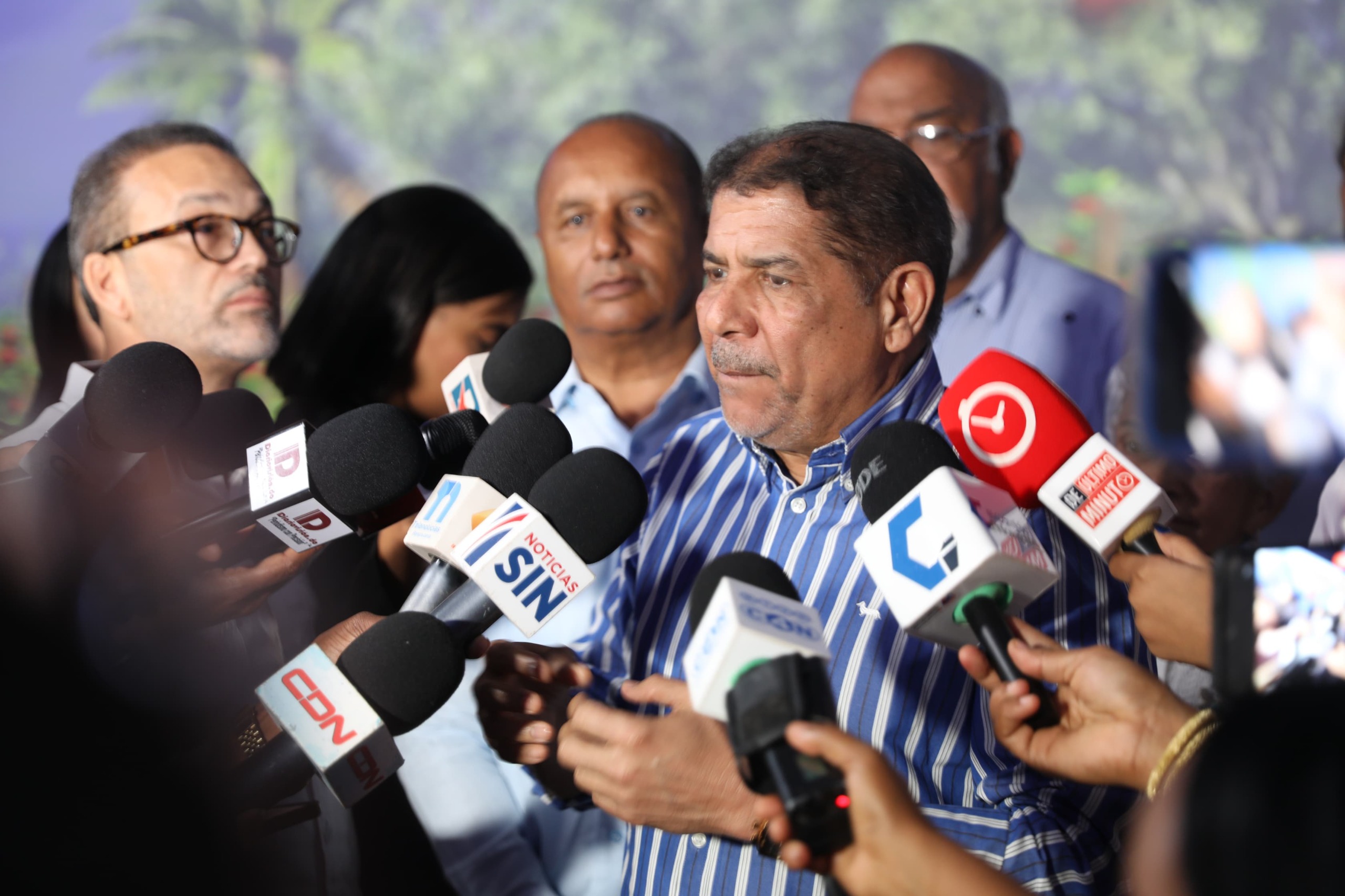 Ministro de Agricultura informa desde la próxima semana el país exportará uvas hacia EE. UU.