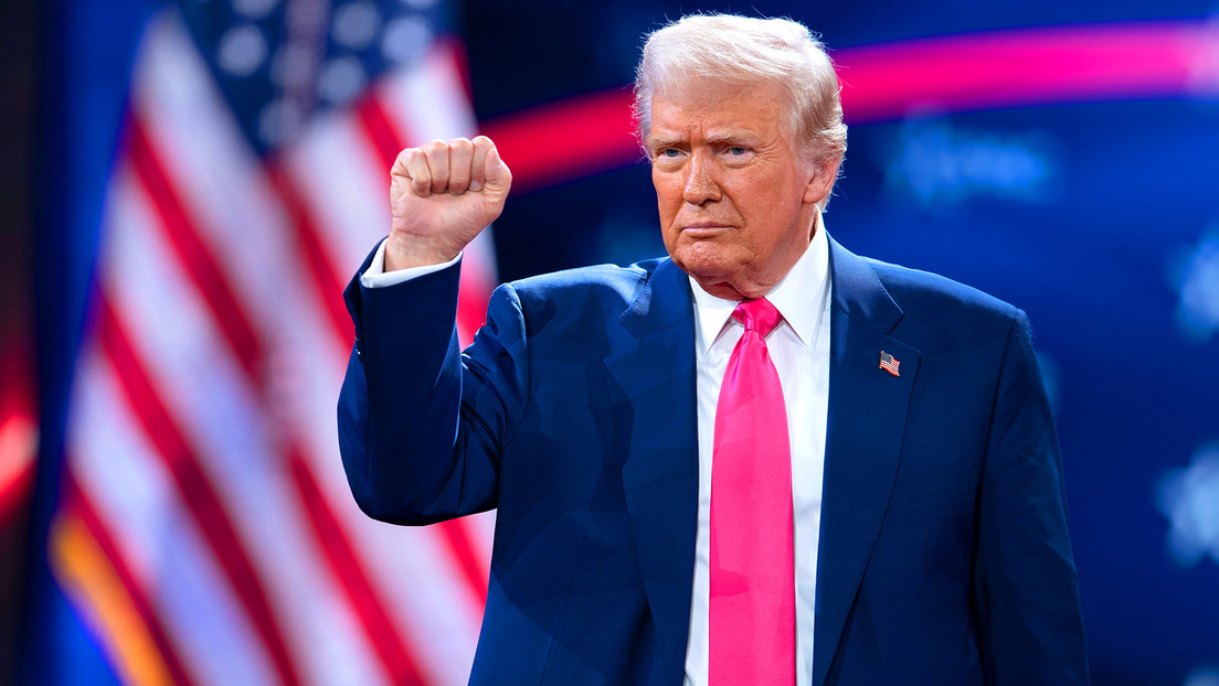 Donald Trump publica un críptico mensaje en el que dice: «la noche de mañana será grande»