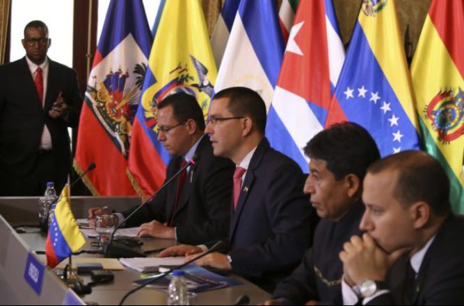 Estados miembros de Alianza Bolivariana(ALBA) rechaza deportaciones desde EE. UU.