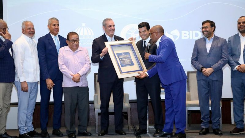 BID financiará al país con casi mil millones de dólares para dotar de alcantarillados y agua potable a cuatro zonas turística