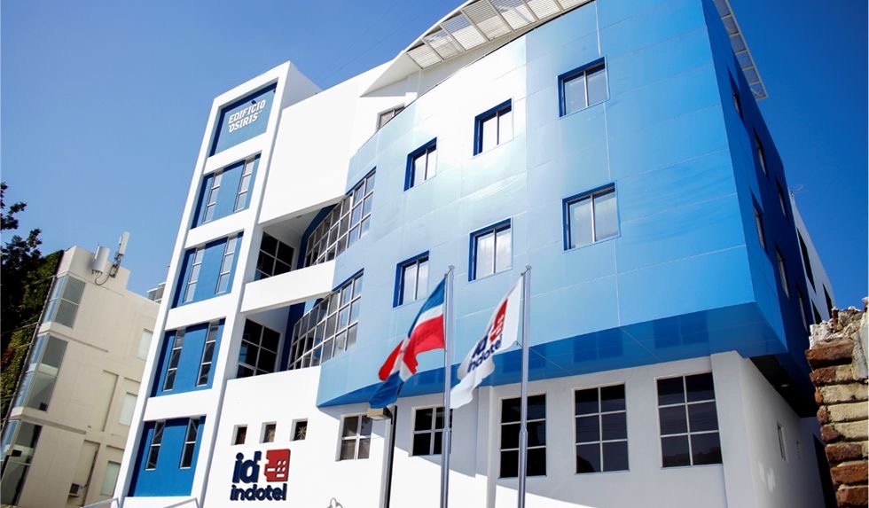 Emisoras de radio y revendedores de internet que operaban de forma ilegal fueron clausurados por INDOTEL